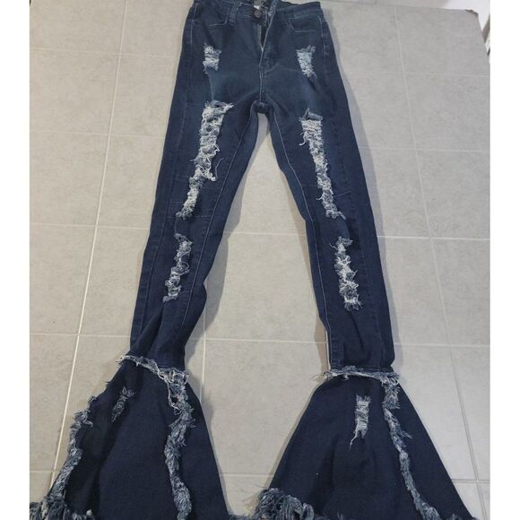 JC & JQ Womens Blue Dark Wash High Rise Stretch Denim Flared Jeans Size Small - Picture 3 of 8